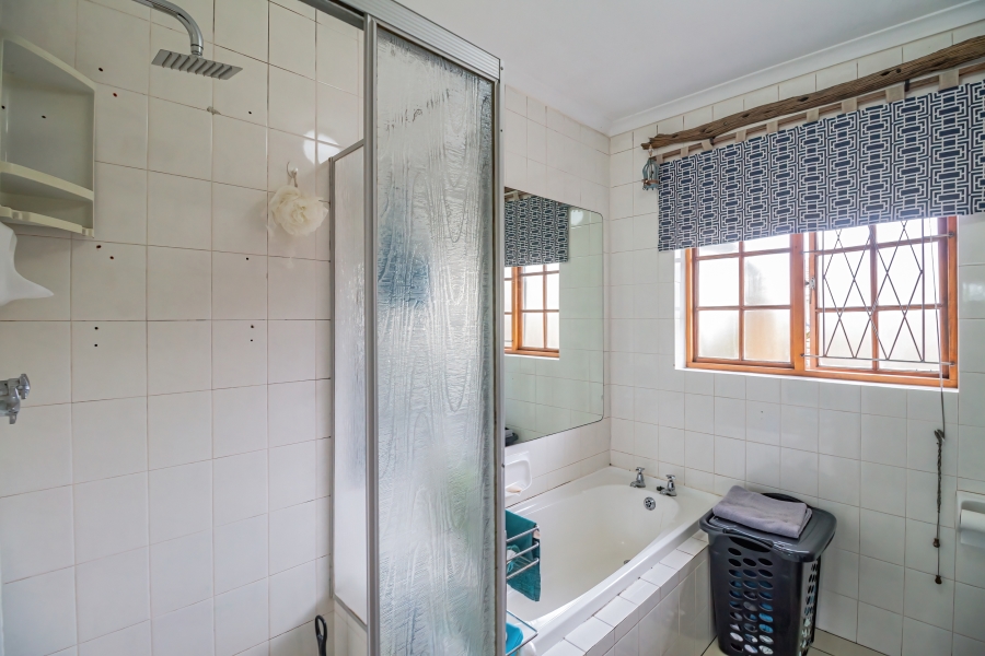 4 Bedroom Property for Sale in Bramhope Eastern Cape